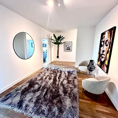 Apartment Atemberaubender Rheinblick Messe *