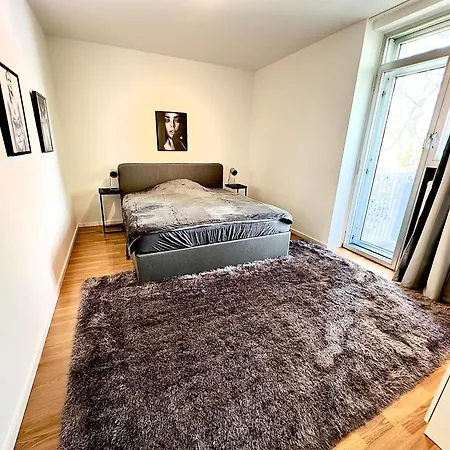 Atemberaubender Rheinblick Messe Apartment Dusseldorf
