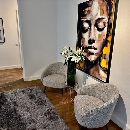 Apartment Atemberaubender Rheinblick Messe Dusseldorf